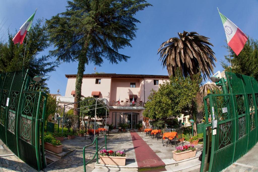 Hotel Fattoria Stocchi Quattromiglio Екстериор снимка